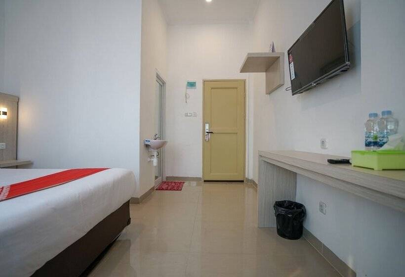 酒店 Reddoorz Near Sultan Mahmud Badaruddin Airport