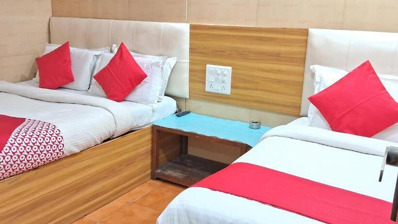 فندق Swapna International