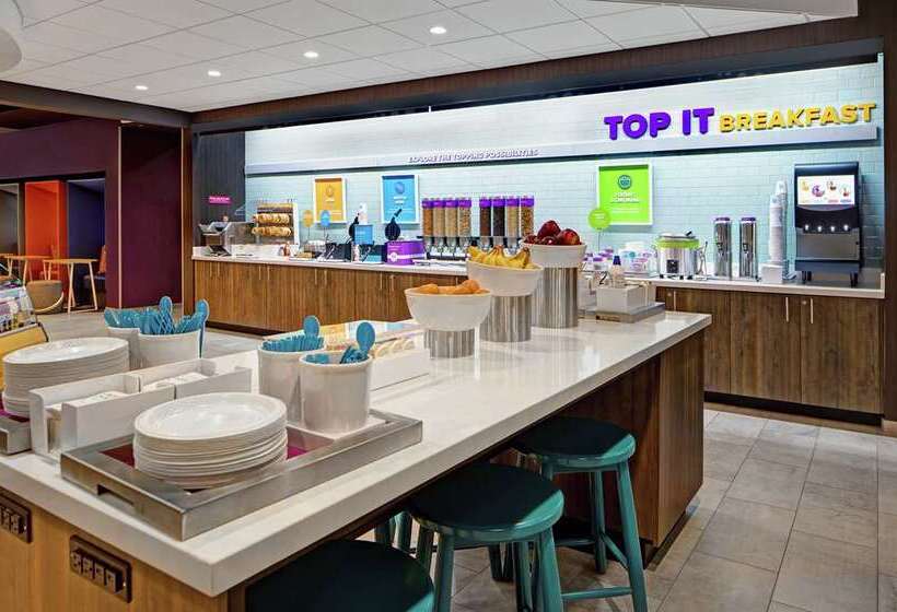 Отель Tru By Hilton Austin Airport, Tx
