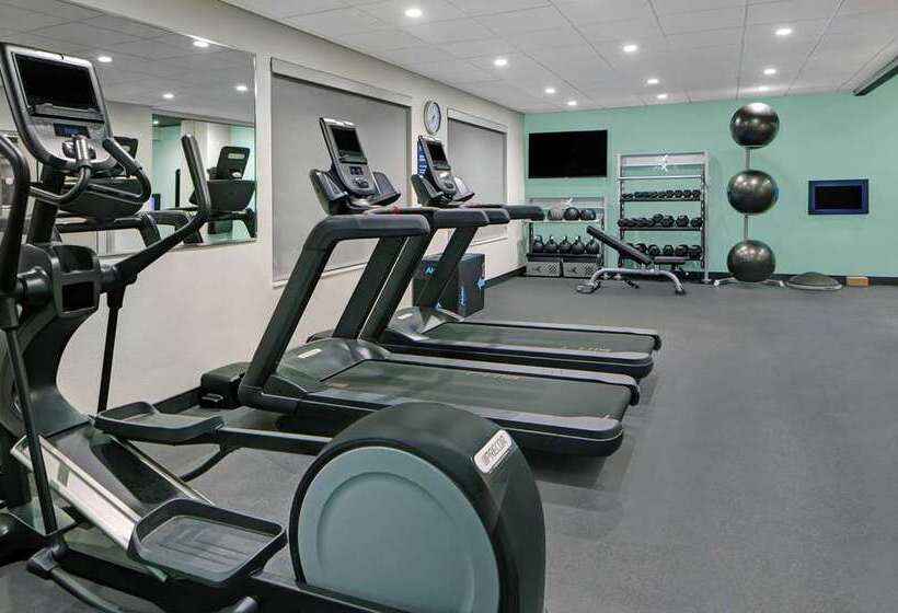 Отель Tru By Hilton Austin Airport, Tx