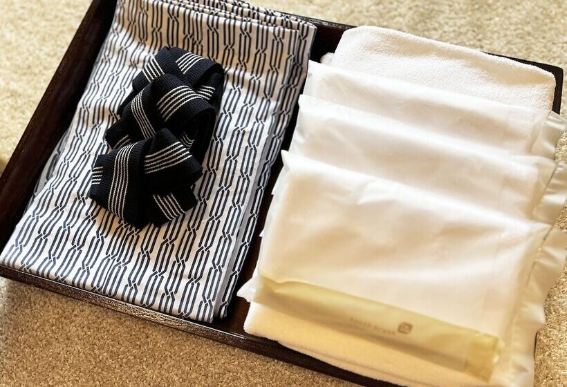 فندق Yufuin Flora House