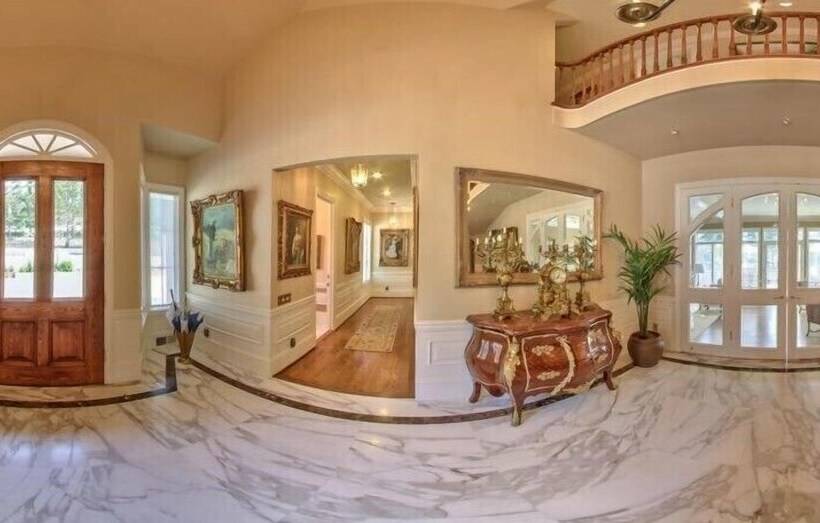 Lx33: Luxury Vacation Villa On Pebble Beach With Pool