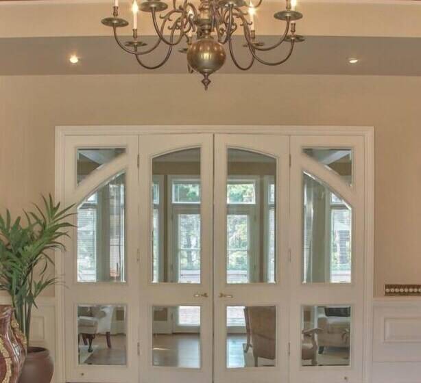 Lx33: Luxury Vacation Villa On Pebble Beach With Pool