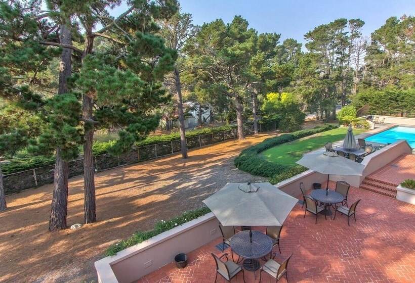 Lx33: Luxury Vacation Villa On Pebble Beach With Pool