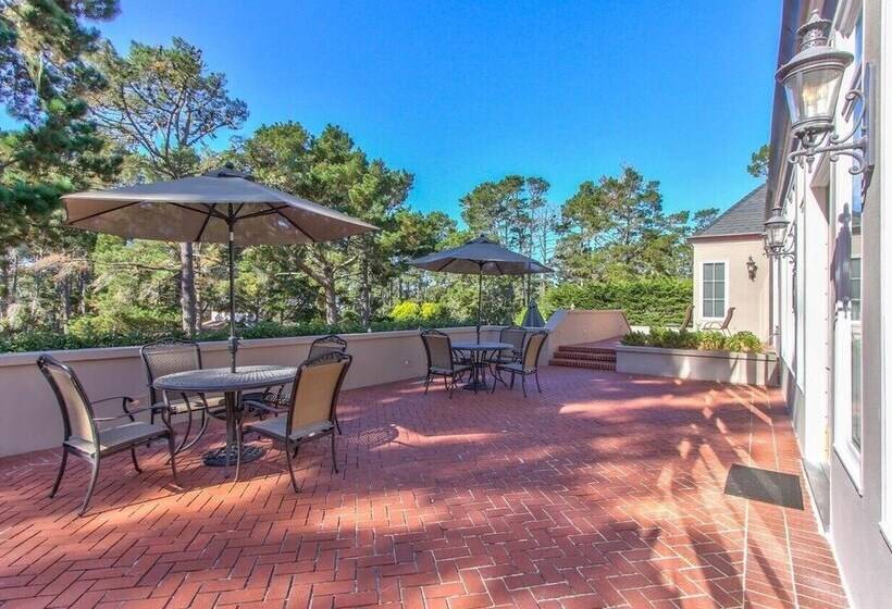 Lx33: Luxury Vacation Villa On Pebble Beach With Pool