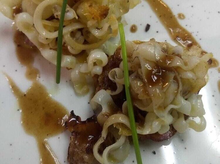 펜션 Hostal El Roser