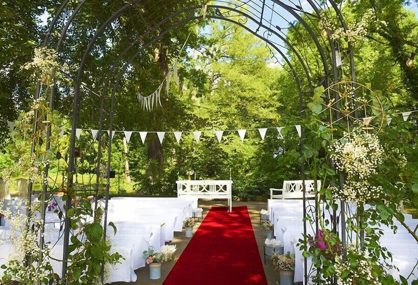 פנסיון Schloss Dretzel