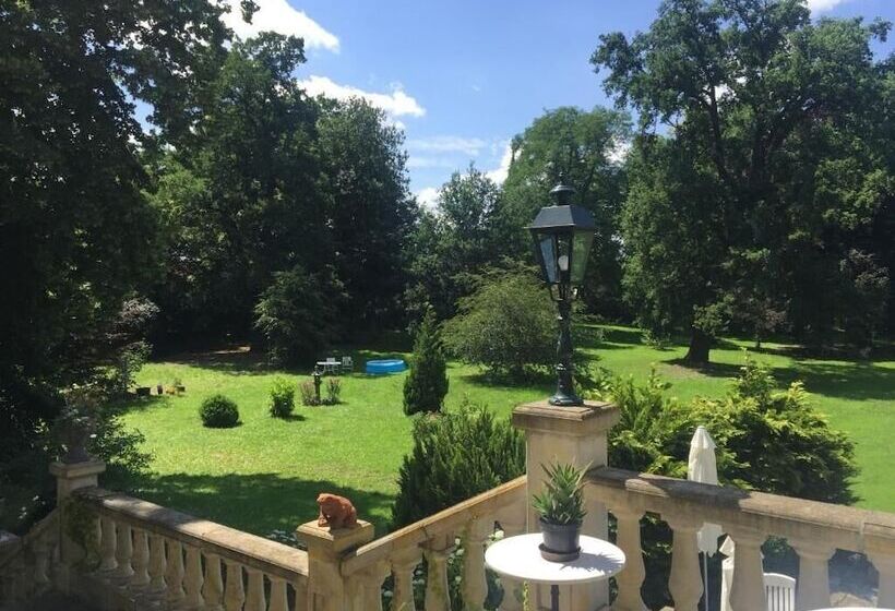 פנסיון Schloss Dretzel