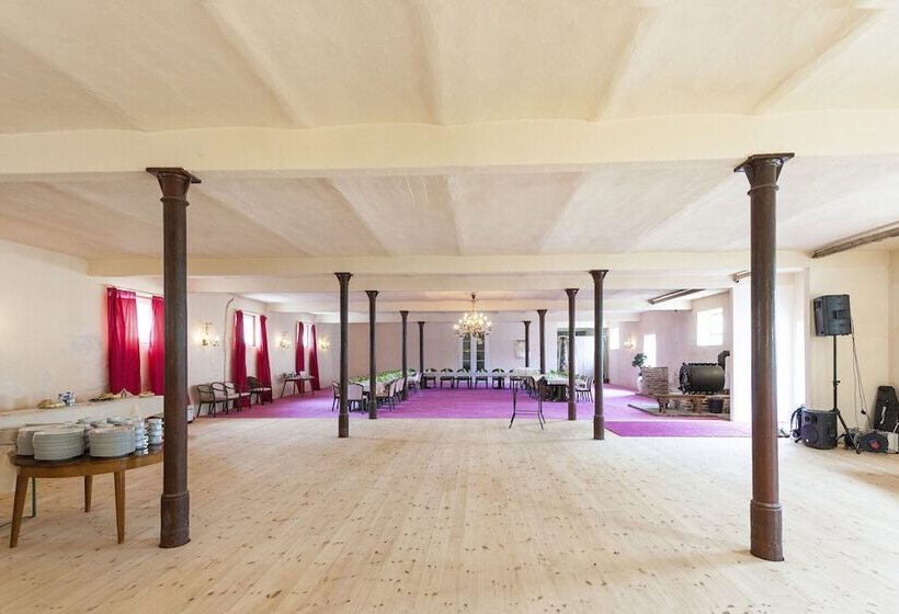 פנסיון Schloss Dretzel