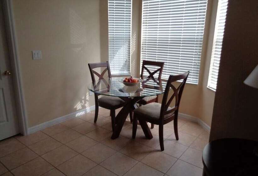 R1 Westhaven 5 Bed / 3 Bath