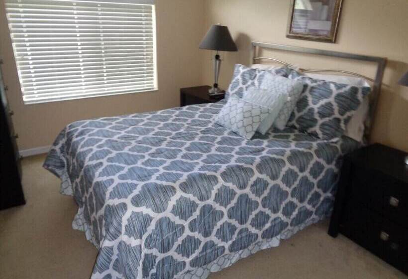 R1 Westhaven 5 Bed / 3 Bath