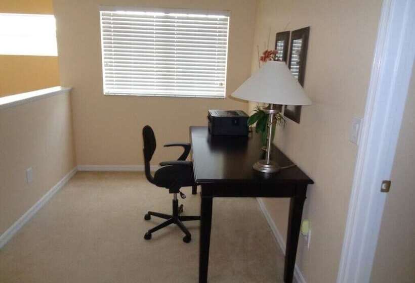 R1 Westhaven 5 Bed / 3 Bath