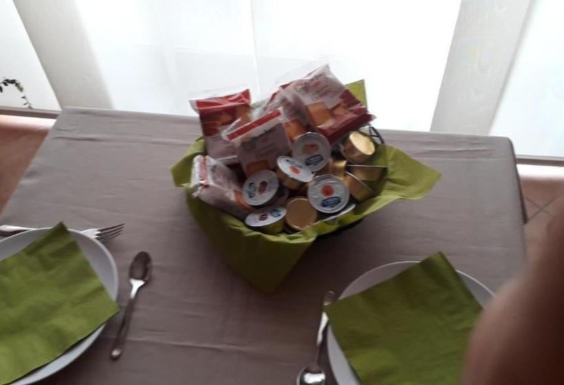 تختخواب و صبحانه Mediterraneo