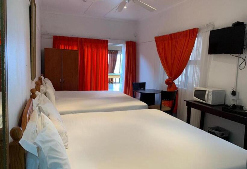 تختخواب و صبحانه Kwazi Guest House