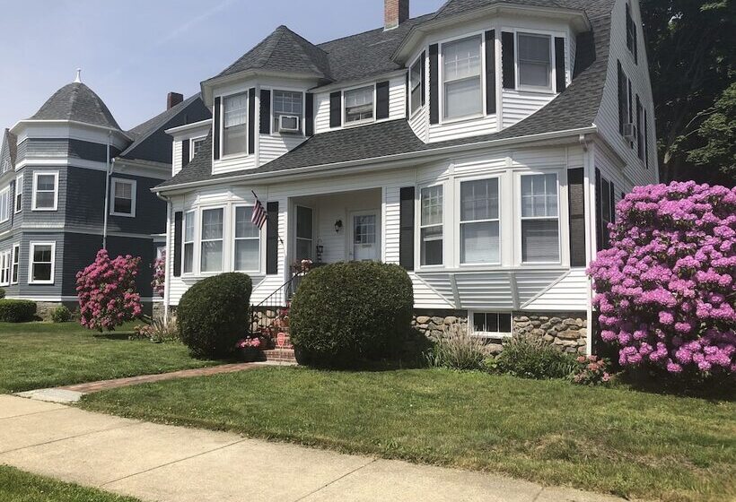 مبيت وإفطار The Hydrangea Inn