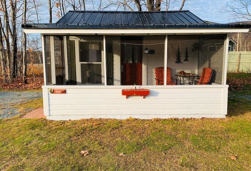 Carrollmotel And Cottages