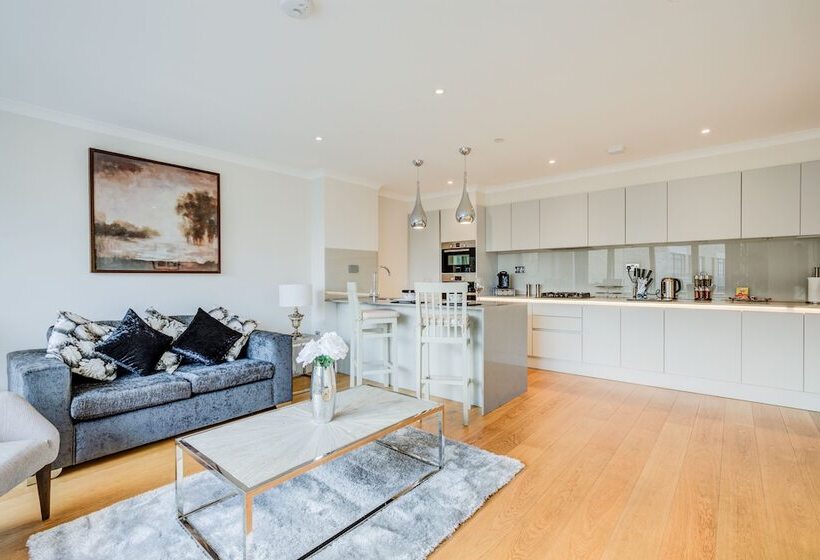 The Concord Modern 2 Bedroom Apartment