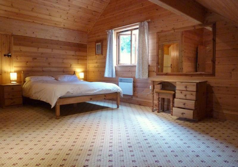 Coombe Mill Holidays