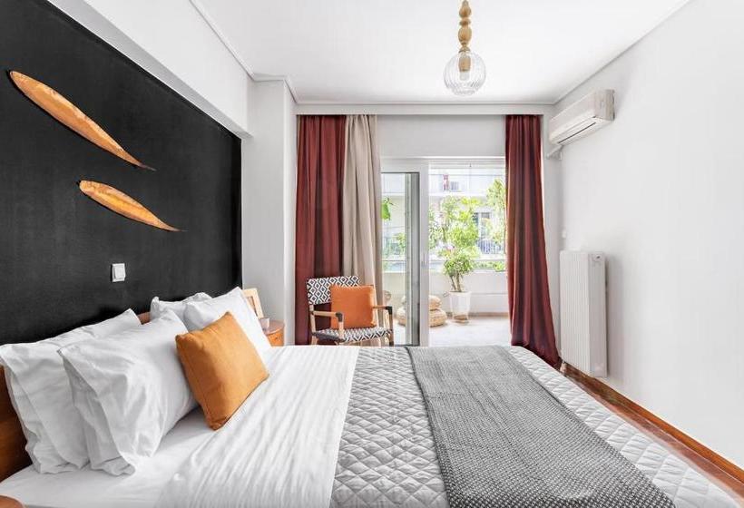 Fresh Detailed Stylish Apartment At Acropolis