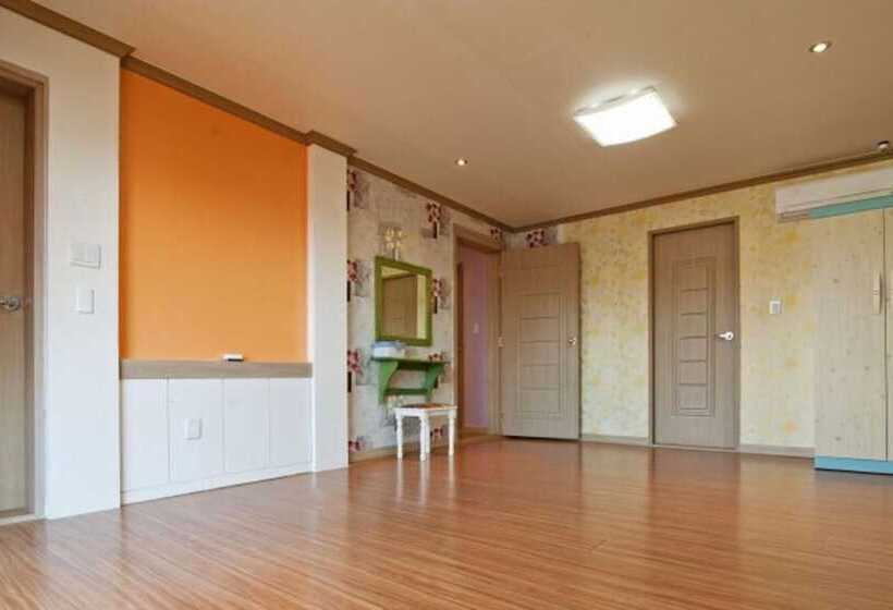 Gyeongju Stella Pension