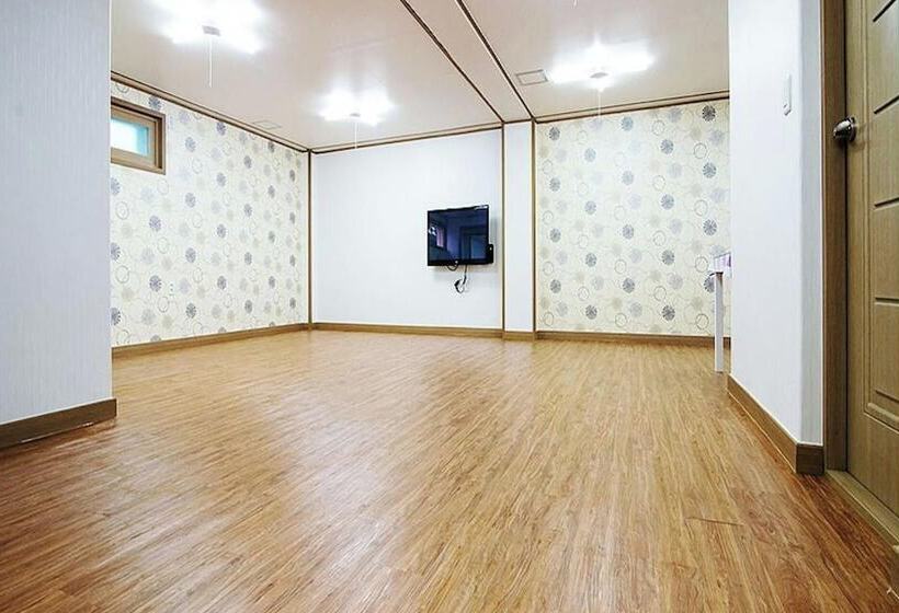 Gyeongju Stella Pension