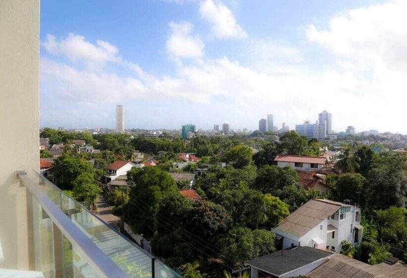 Отель Apna Colombo