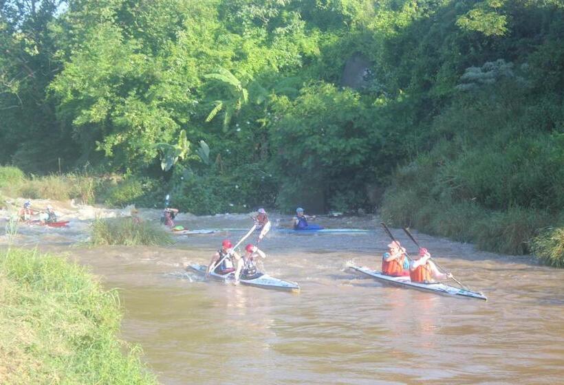 Отель Ascot Bush Lodge