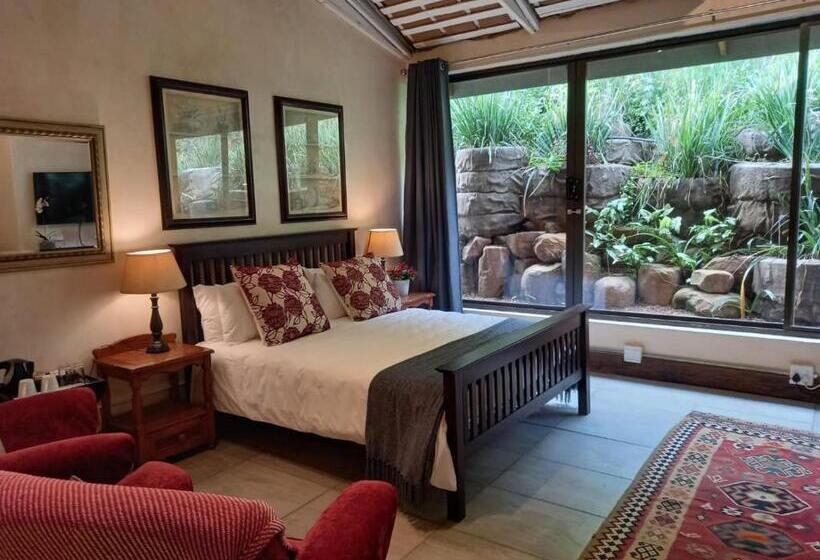 Отель Ascot Bush Lodge