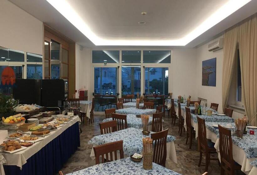 ホテル Dea Della Salute