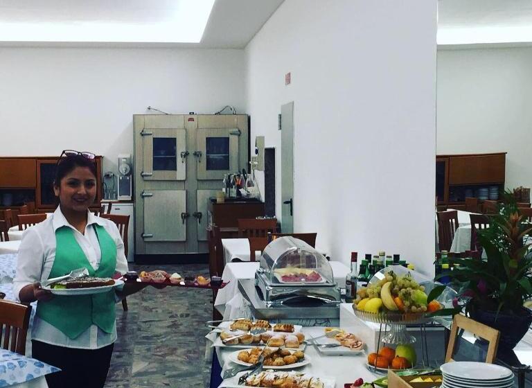 ホテル Dea Della Salute