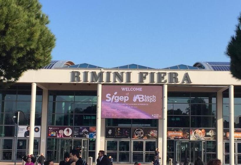 ホテル Dea Della Salute