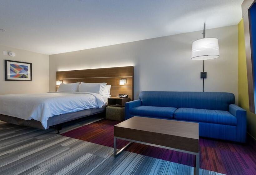 Отель Holiday Inn Express & Suites Marion, An Ihg