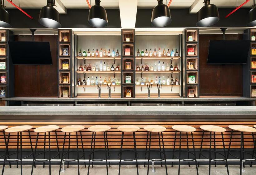 호텔 Indigo Tallahassee Collegetown, An Ihg