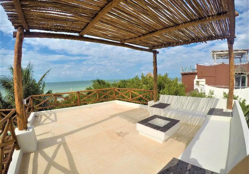 호텔 La Puerta Azul Beachfront Adults Only