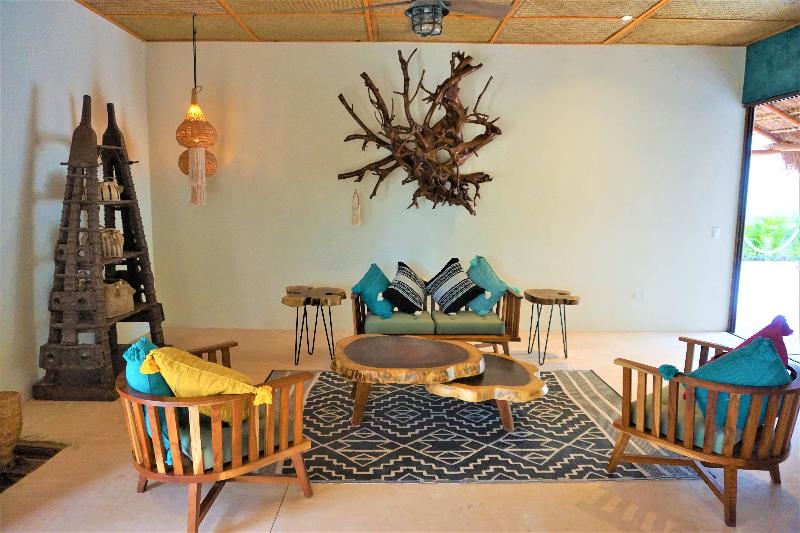 호텔 La Puerta Azul Beachfront Adults Only