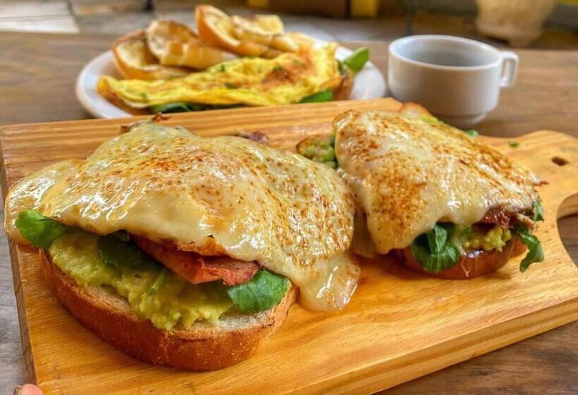 בית מלון כפרי Mai Chameguin Hospedagens Paraty