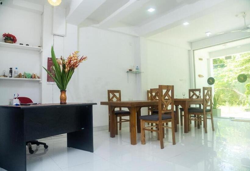 Отель Sapid Luck Yala Safari