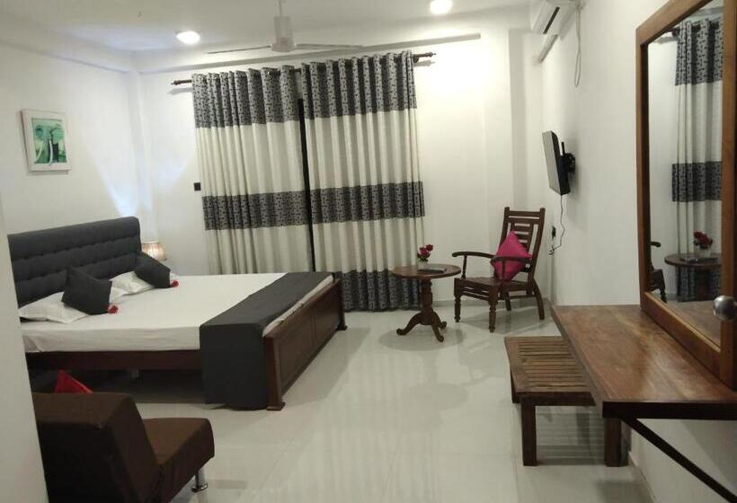 Отель Sapid Luck Yala Safari