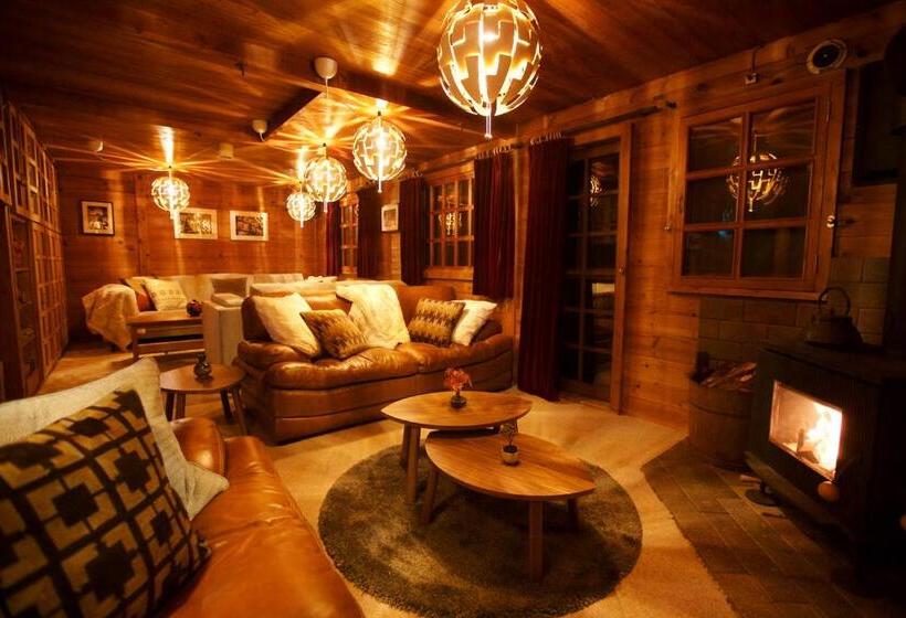 فندق Snowball Chalet At Madarao Mountain