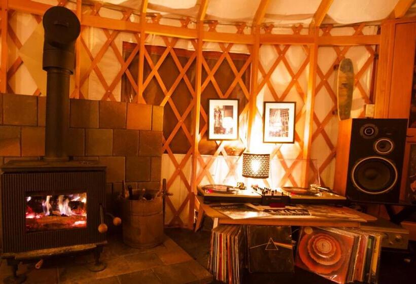 فندق Snowball Chalet At Madarao Mountain