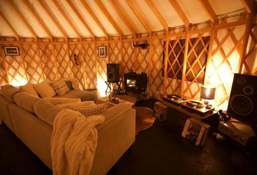 فندق Snowball Chalet At Madarao Mountain