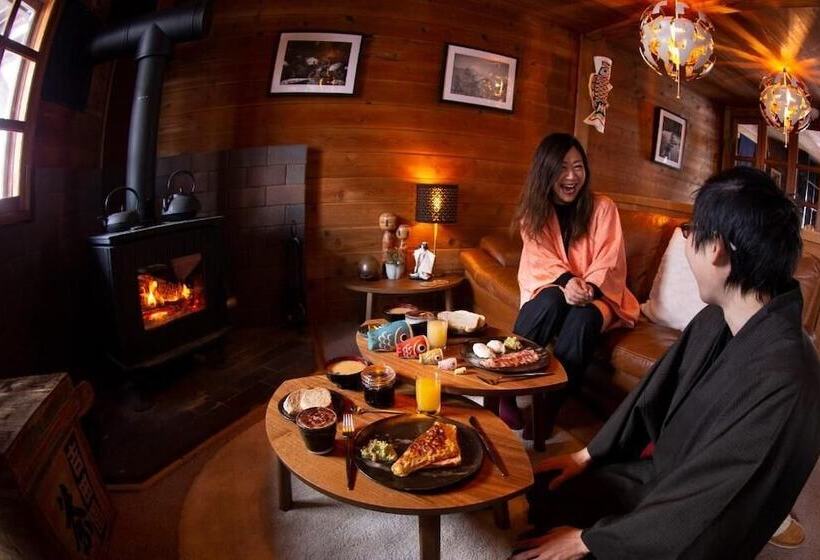 فندق Snowball Chalet At Madarao Mountain