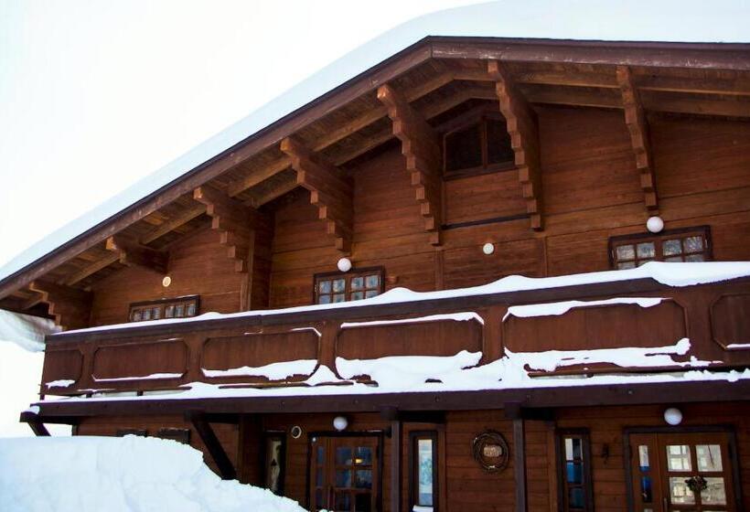 فندق Snowball Chalet At Madarao Mountain
