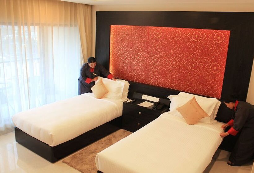 هتل The Four Boutique