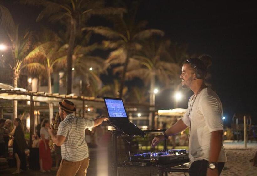 酒店 Varandas Beach