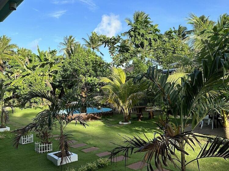 هتل Villa Consolacion Resort