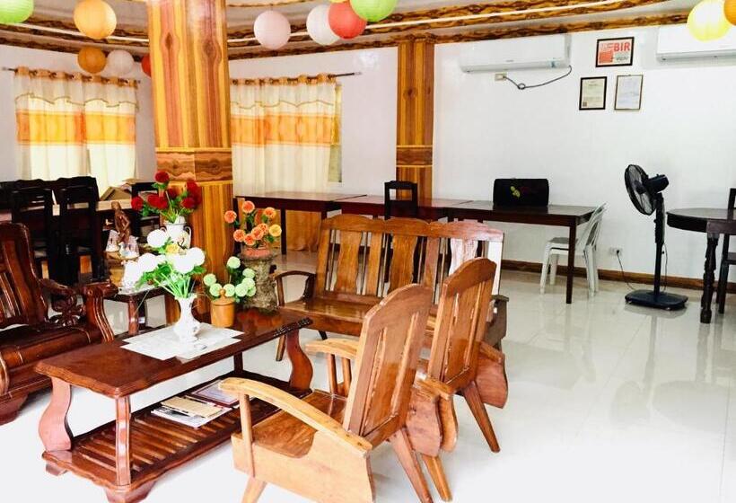 هتل Villa Consolacion Resort