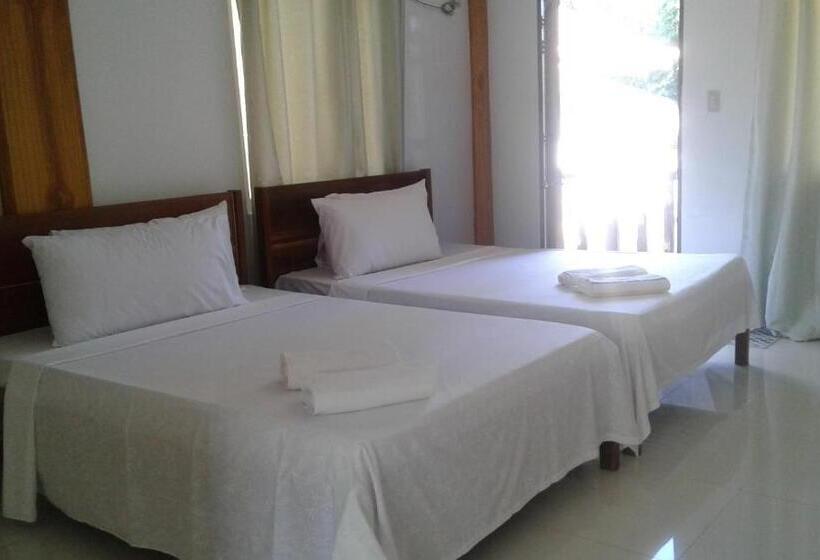 هتل Villa Consolacion Resort