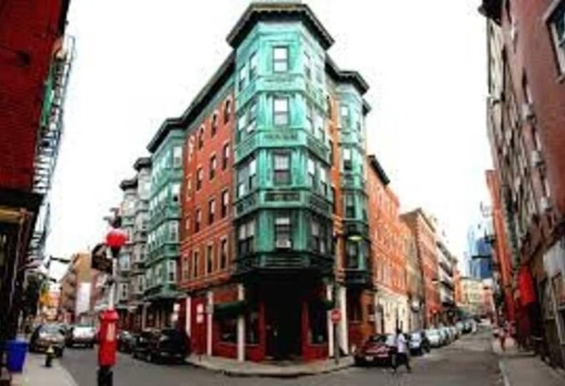 Luxe Condo Back Bay Boston 3 Bedrooms & 2 Baths