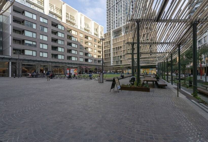 Modern Apartment In Darling Harbour